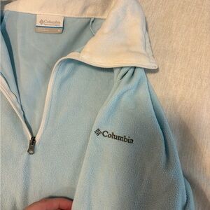 Columbia Sky Blue and White Fleece Pullover